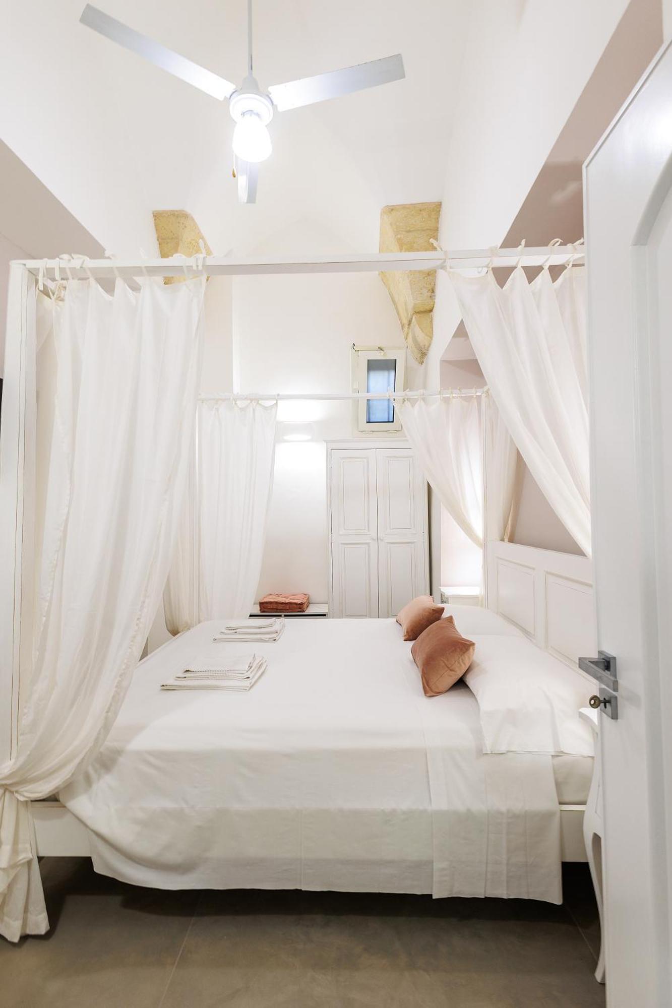 Goodstay Corte Regina Suite Лечче Екстер'єр фото