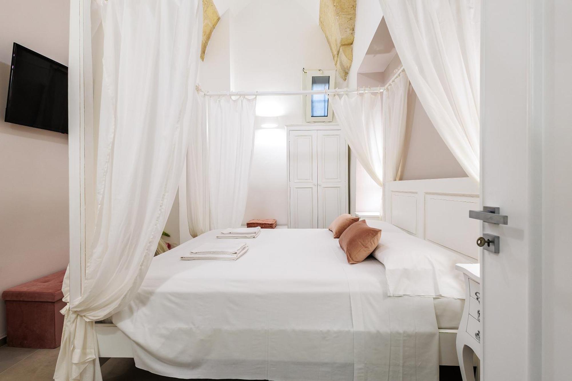 Goodstay Corte Regina Suite Лечче Екстер'єр фото